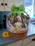 #B827 - Deluxe Gourmet Basket