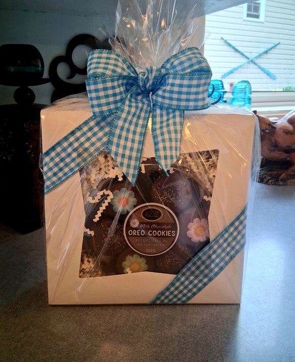#118 Treat Gift Box