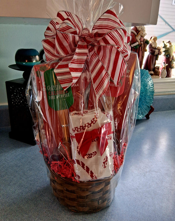 #912 - Baking Spirits Bright Basket