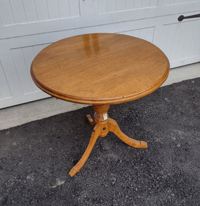 #20000 - Accent Table