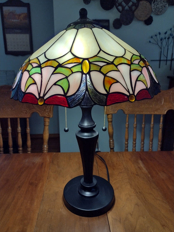 Stained Glass Lamp with Two Pull Chains