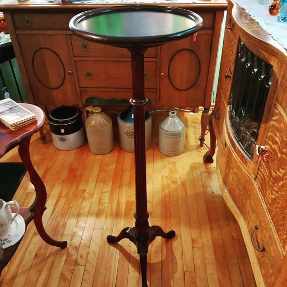 #22457 - Gibbard Plant Stand