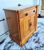 #21917 - Vintage Expandible Buffet