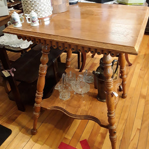 #5258 - Oak Parlour Table