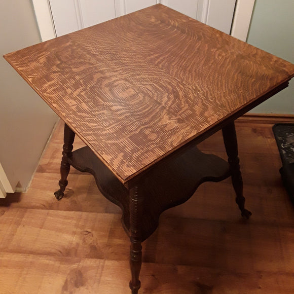 #18071 - Oak Parlour Table